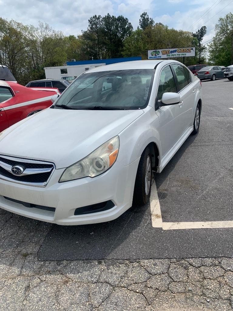 2010 Subaru Legacy I Premium's photo